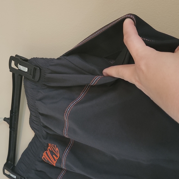 Nike men's swim trunks, size Large - Picture 6 of 11